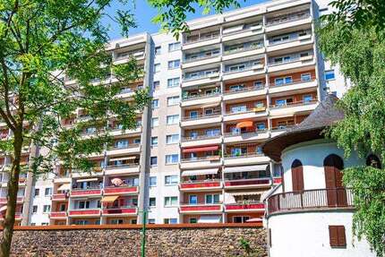 Wohnung Zwickau Innenstadt - 3 Zimmer, 70 m&sup2;, 490&euro; | Angebot:23580525