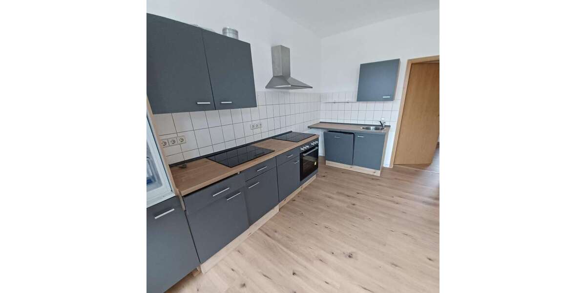 Etagenwohnung Zwickau Oberplanitz - 2 Zimmer, 67 m&sup2;, 380&euro; | Angebot:27101326