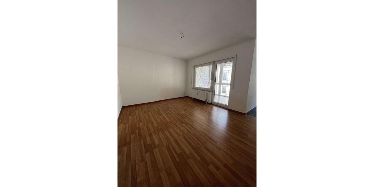 Etagenwohnung Zwickau - 2 Zimmer, 76 m&sup2;, 497&euro; | Angebot:24687808