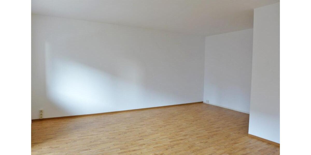 Etagenwohnung Limbach-Oberfrohna Oberfrohna - 2 Zimmer, 55 m&sup2;, 295&euro; | Angebot:23538067