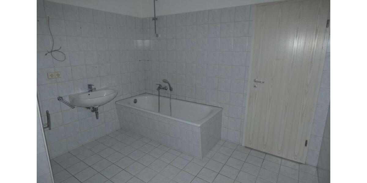 Maisonettenwohnung Zwickau - 2 Zimmer, 82 m&sup2;, 430&euro; | Angebot:20093035