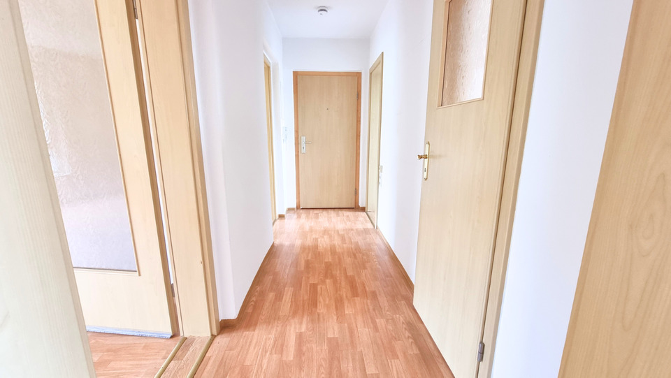 Etagenwohnung Gößnitz - 3 Zimmer, 58 m&sup2;, 321&euro; | Angebot:22594119