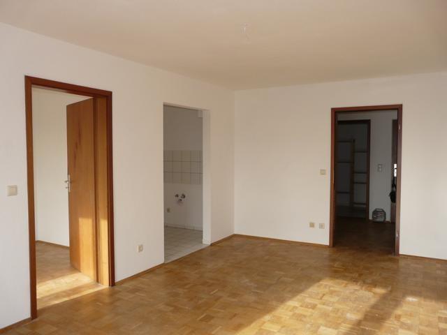 Etagenwohnung Crimmitschau - 2 Zimmer, 51 m&sup2;, 350&euro; | Angebot:23106491