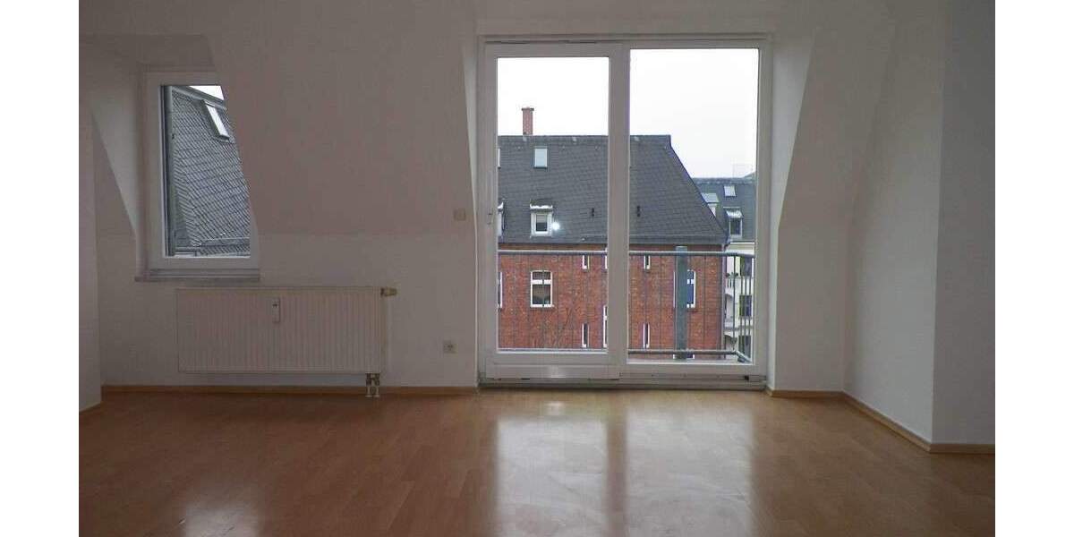 Etagenwohnung Zwickau Pölbitz - 2 Zimmer, 58 m&sup2;, 410&euro; | Angebot:25771739