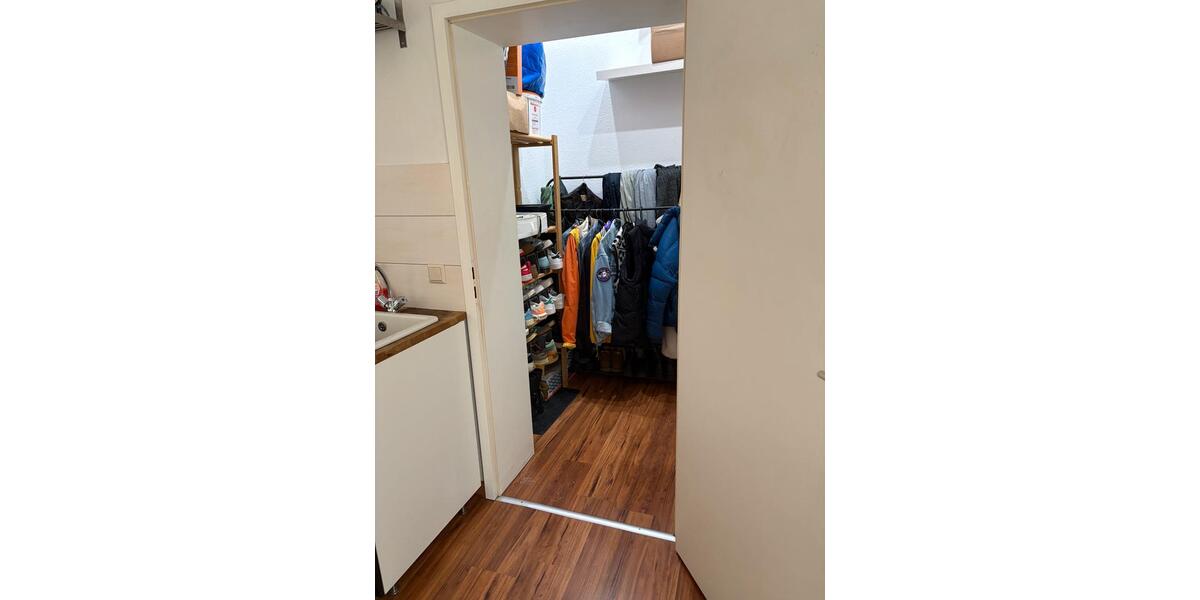 Etagenwohnung Zwickau - 2 Zimmer, 42 m&sup2;, 288&euro; | Angebot:25376811