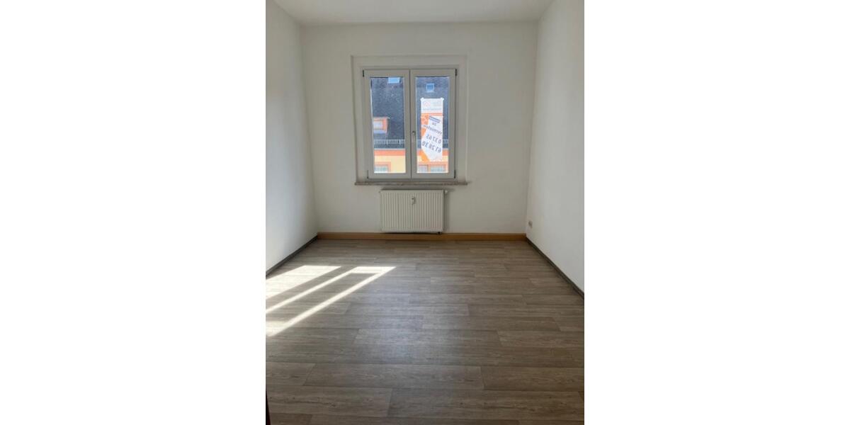 Etagenwohnung Greiz - 3 Zimmer, 66 m&sup2;, 380&euro; | Angebot:25224305