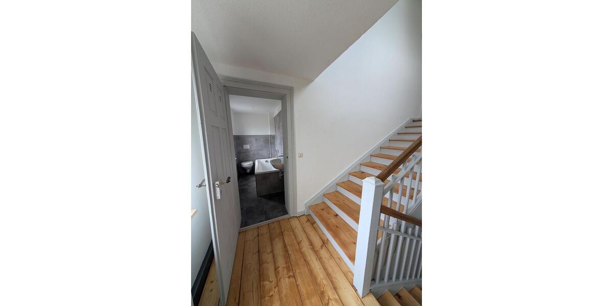 Dachgeschoßwohnung Treuen - 1.5 Zimmer, 47 m&sup2;, 395&euro; | Angebot:26006949