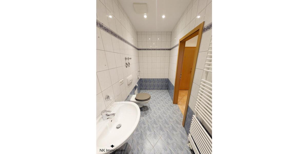 Etagenwohnung Zwickau - 2 Zimmer, 56 m&sup2;, 400&euro; | Angebot:25945652