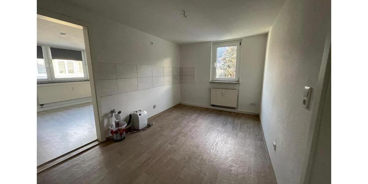 Etagenwohnung Elsterberg - 3 Zimmer, 79 m&sup2;, 375&euro; | Angebot:21227986