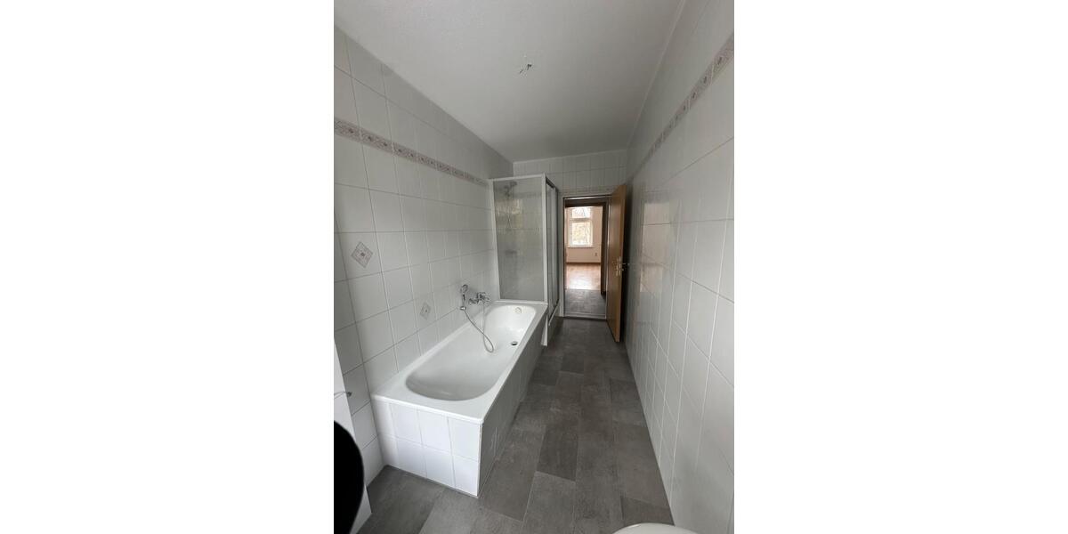 Etagenwohnung Hohenstein-Ernstthal Ernstthal - 3 Zimmer, 71 m&sup2;, 349&euro; | Angebot:25286138