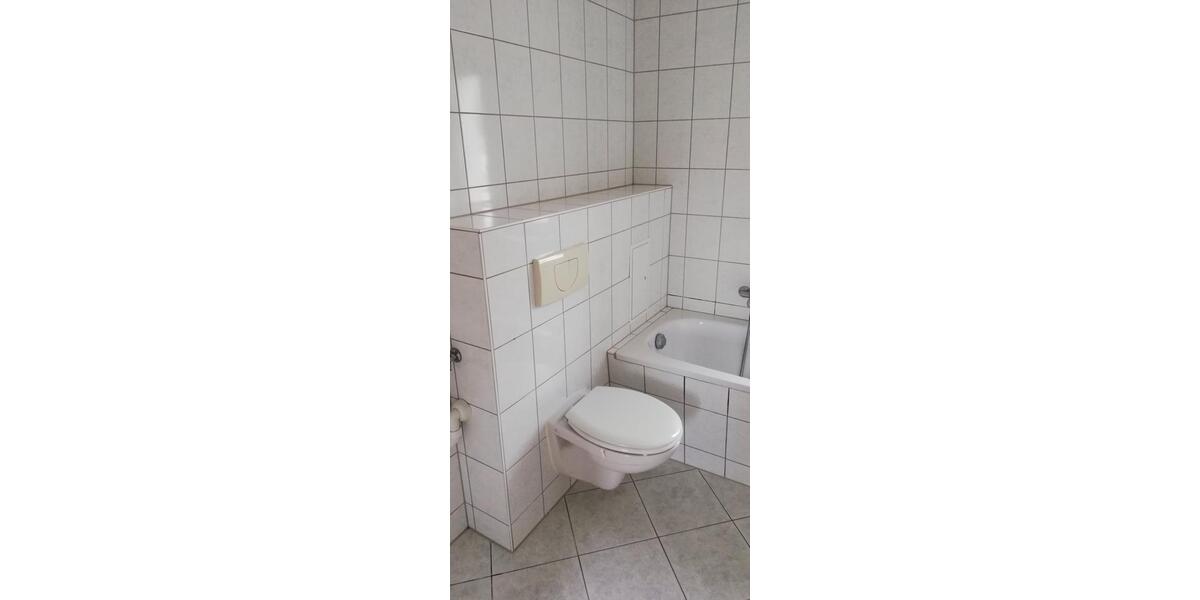 Etagenwohnung Limbach-Oberfrohna Oberfrohna - 2 Zimmer, 41 m&sup2;, 235&euro; | Angebot:25307851