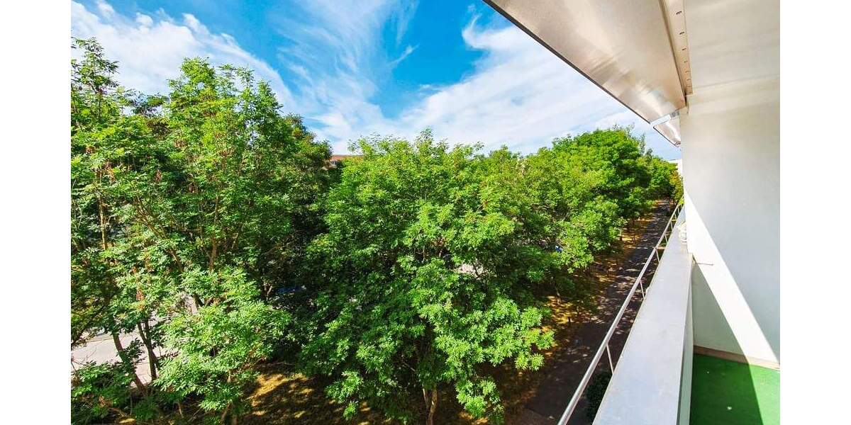 Etagenwohnung Zwickau Eckersbach - 3 Zimmer, 71 m&sup2;, 426&euro; | Angebot:25668559