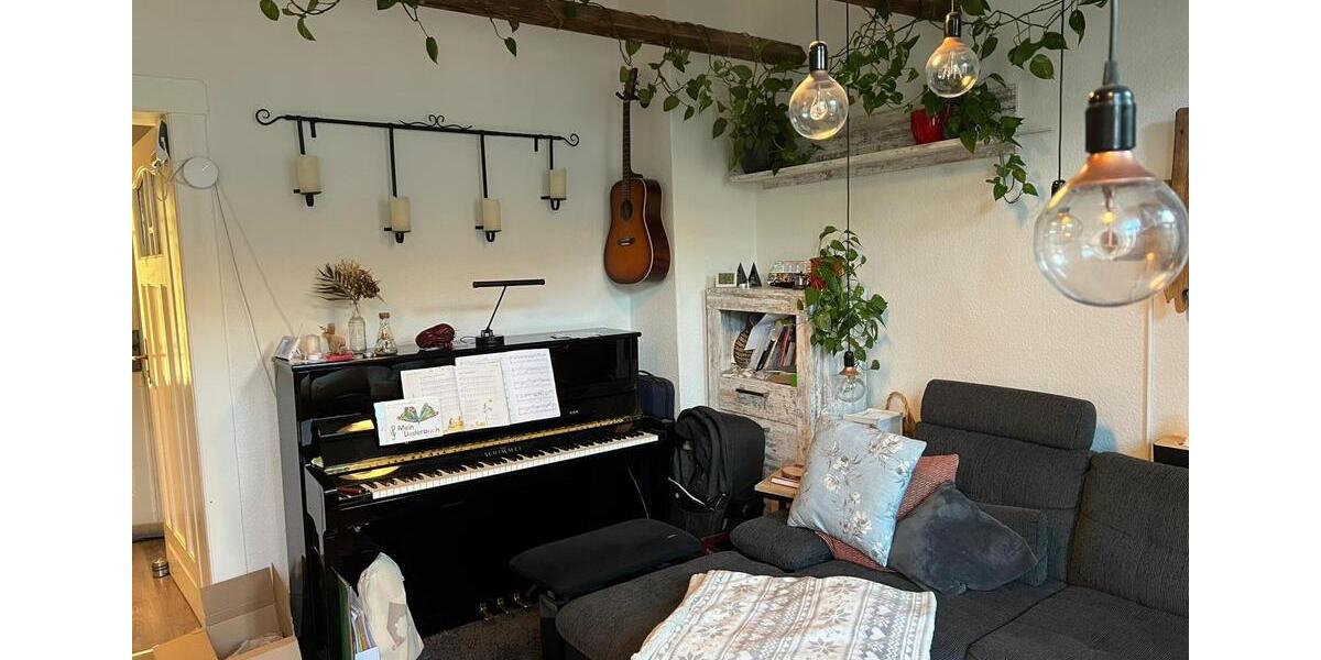 Etagenwohnung Falkenstein/Vogtland Vogtland - 3.5 Zimmer, 87 m&sup2;, 560&euro; | Angebot:25146871