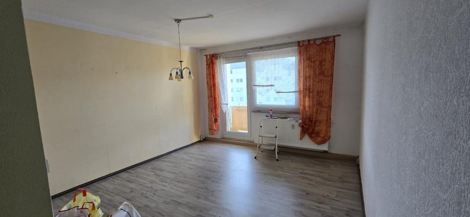 Etagenwohnung Mülsen - 3 Zimmer, 56 m&sup2;, 295&euro; | Angebot:25405028