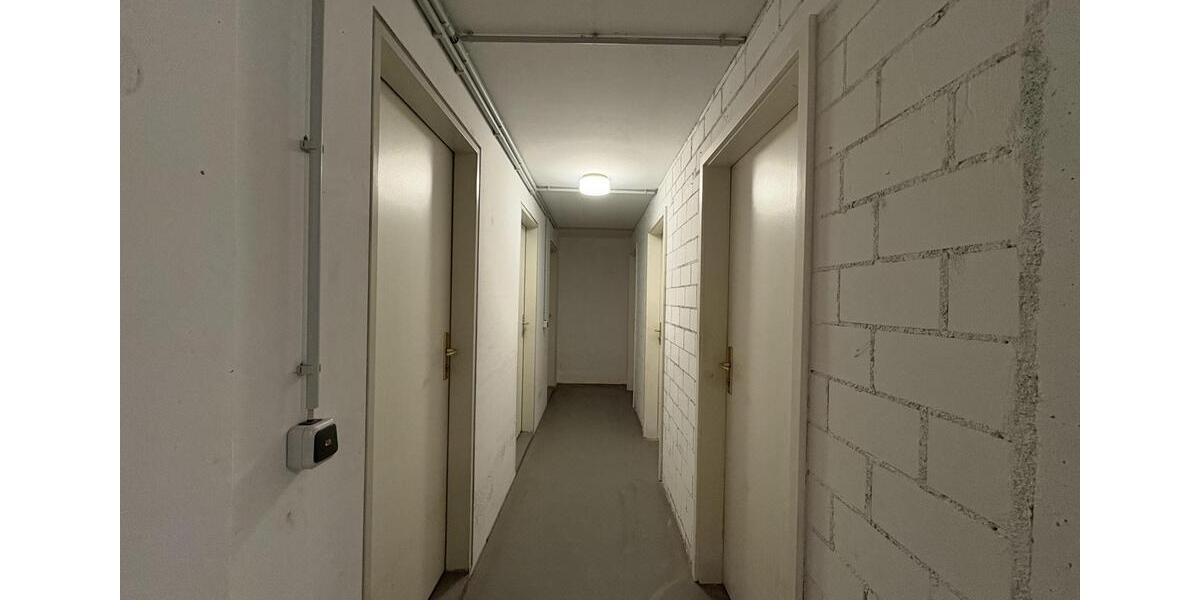 Etagenwohnung Zwickau Neuplanitz - 3 Zimmer, 81 m&sup2;, 540&euro; | Angebot:23791641