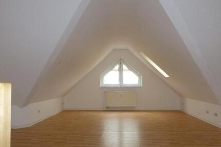 Wohnung Ronneburg - 5 Zimmer, 138 m&sup2;, 700&euro; | Angebot:25178918