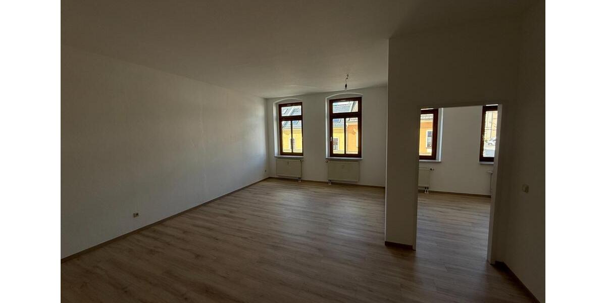 Etagenwohnung Lengenfeld - 2 Zimmer, 69 m&sup2;, 380&euro; | Angebot:25800834