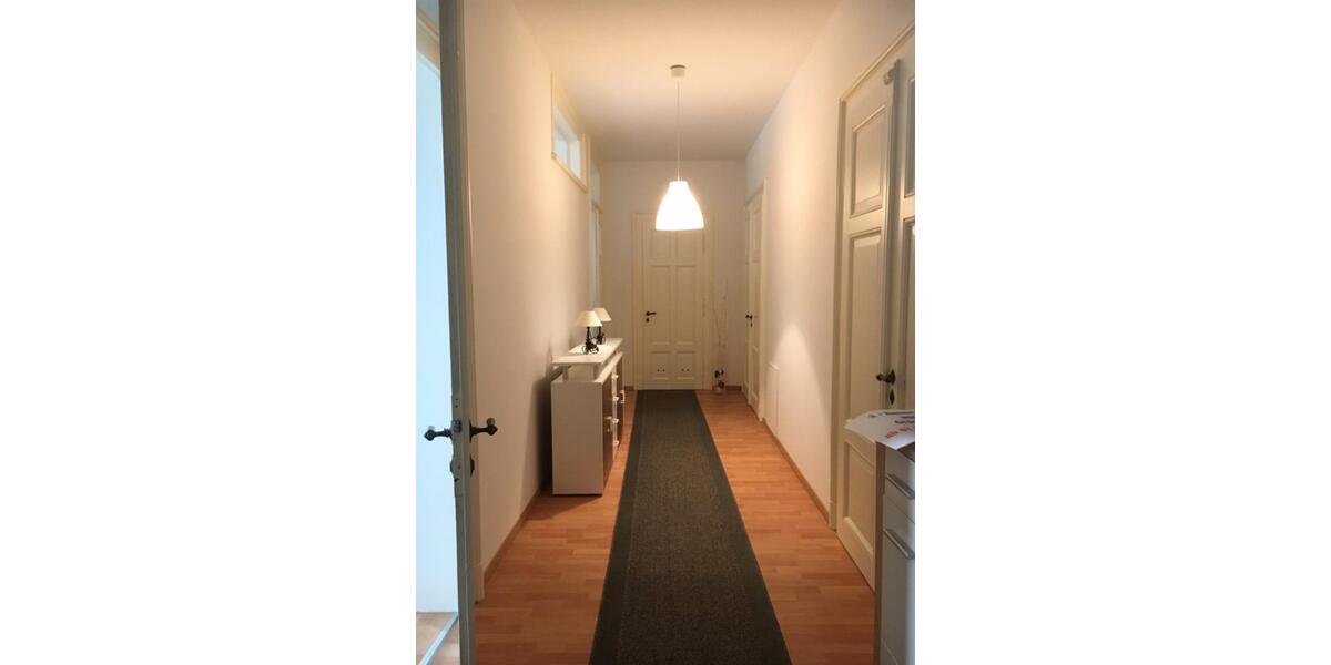 Etagenwohnung Greiz - 3 Zimmer, 120 m&sup2;, 590&euro; | Angebot:24792380