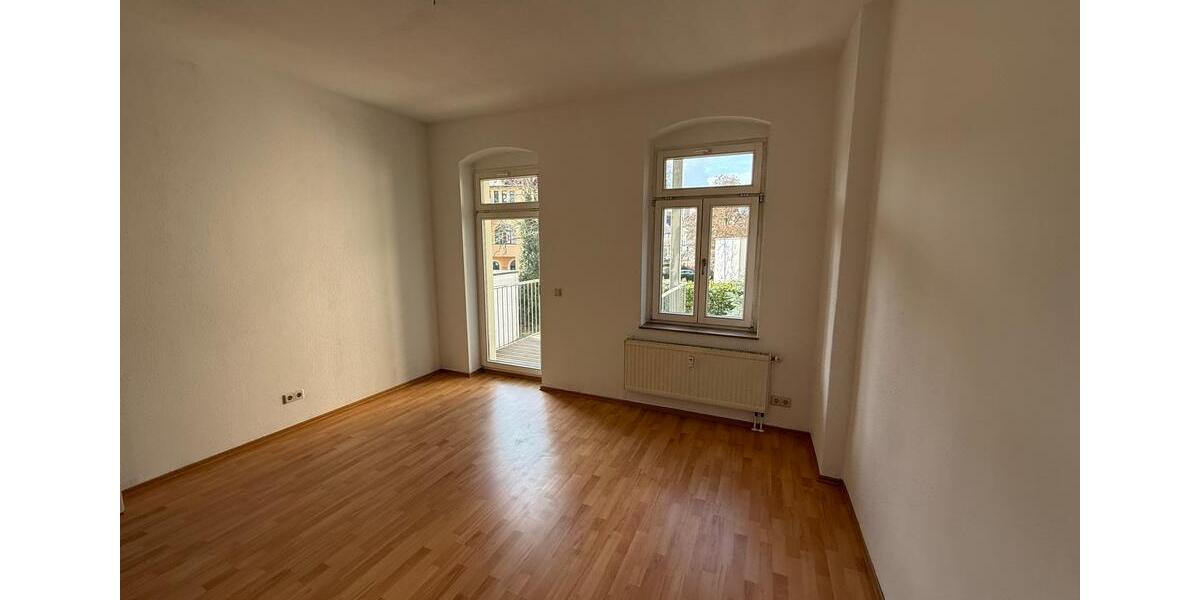 Etagenwohnung Zwickau - 5 Zimmer, 118 m&sup2;, 699&euro; | Angebot:25756475