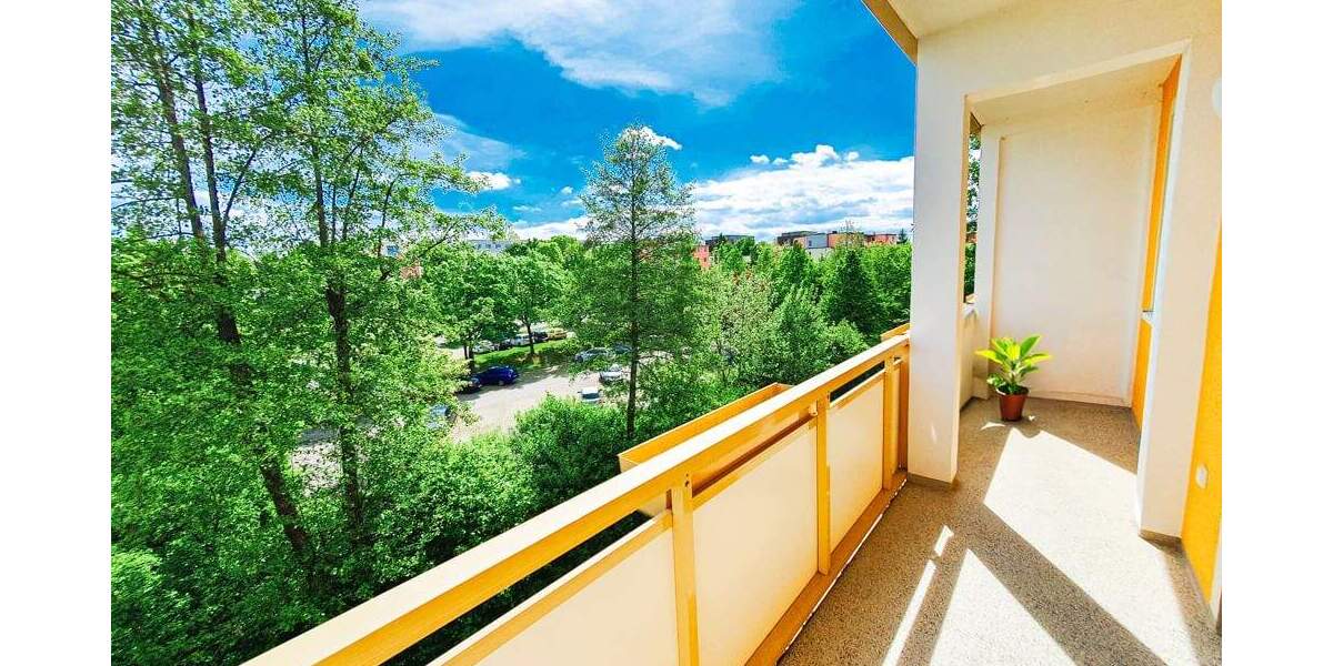 Etagenwohnung Zwickau Eckersbach - 4 Zimmer, 71 m&sup2;, 476&euro; | Angebot:25862717