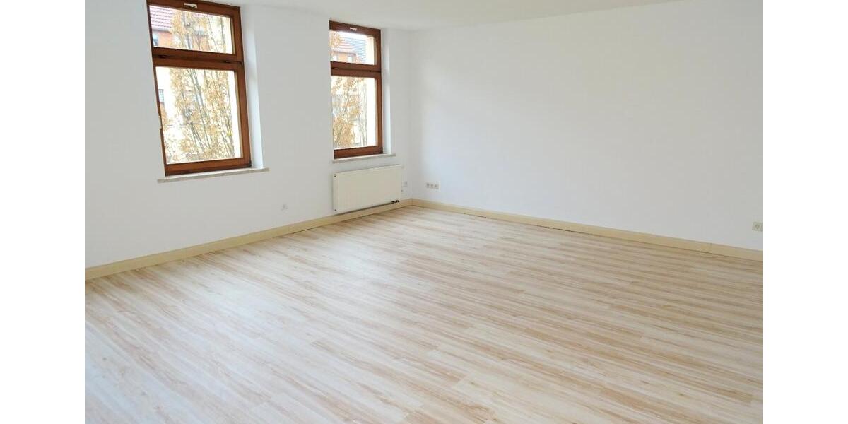 Etagenwohnung Zwickau - 3 Zimmer, 74 m&sup2;, 370&euro; | Angebot:23086738