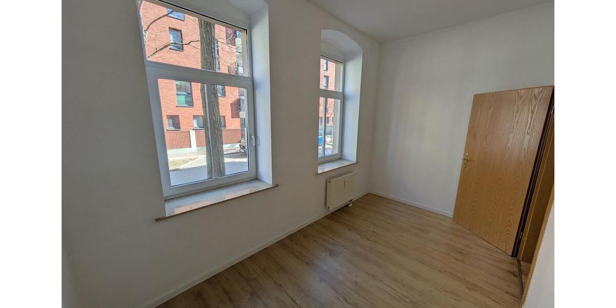 Terrassenwohnung Zwickau - 1.5 Zimmer, 39 m&sup2;, 275&euro; | Angebot:25945675