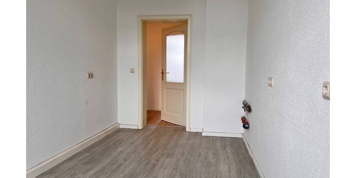 Etagenwohnung Reichenbach Friesen - 3 Zimmer, 62 m&sup2;, 300&euro; | Angebot:26015990
