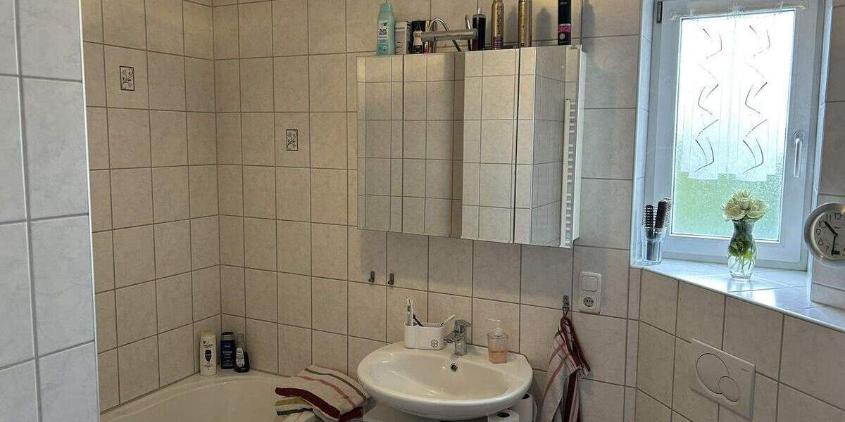 Einfamilienhaus Auerbach Schnarrtanne - 8 Zimmer, 145 m&sup2;, 210.000&euro; | Angebot:25662133