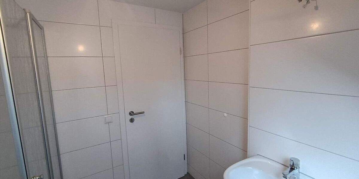Etagenwohnung Reichenbach im Vogtland Reichenbach - 3 Zimmer, 74 m&sup2;, 450&euro; | Angebot:25665720