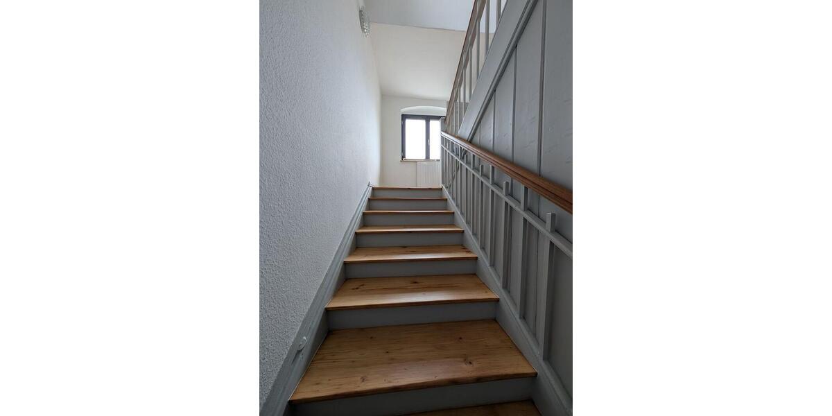 Dachgeschoßwohnung Treuen - 1.5 Zimmer, 47 m&sup2;, 395&euro; | Angebot:26006949