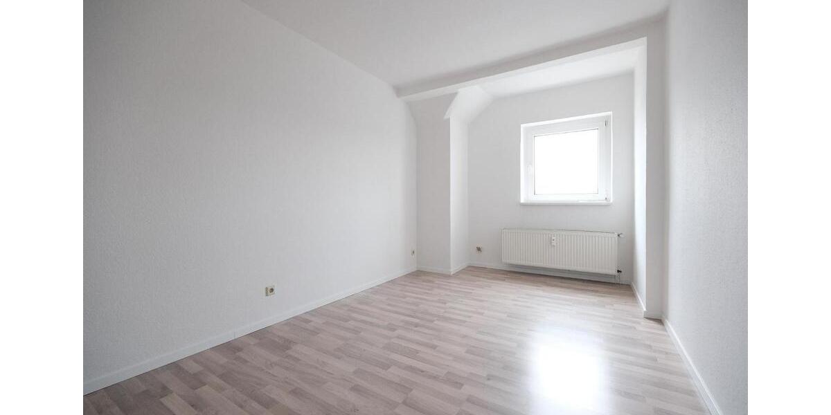 Dachgeschoßwohnung Zwickau Zwickau-Nord - 2 Zimmer, 52 m&sup2;, 285&euro; | Angebot:25790181