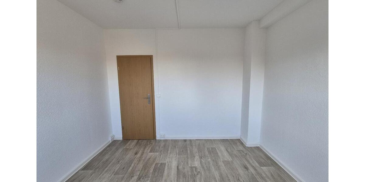 Etagenwohnung Hohenstein-Ernstthal Ernstthal - 3 Zimmer, 69 m&sup2;, 425&euro; | Angebot:24704363