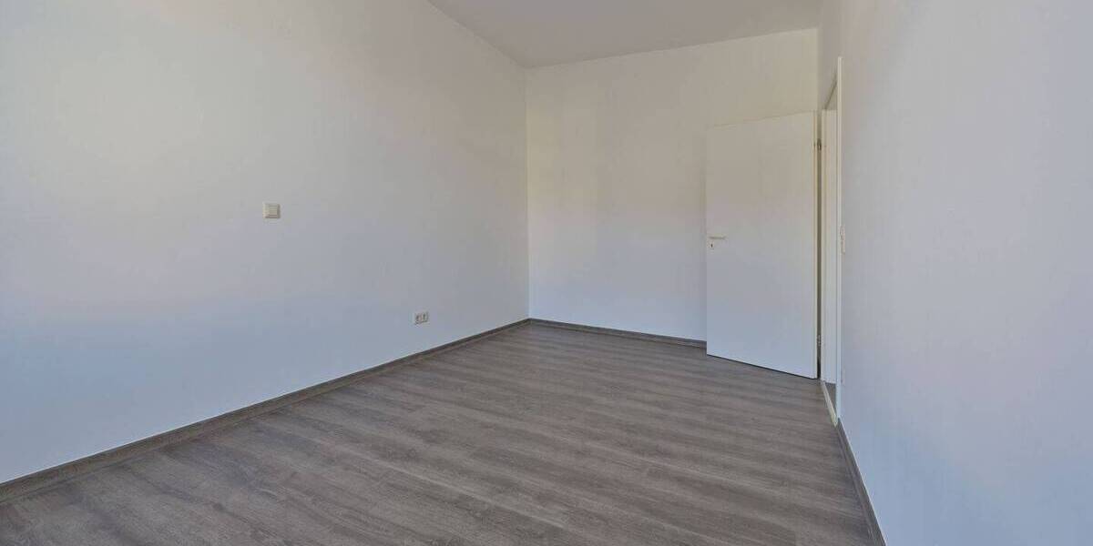 Etagenwohnung Hohenstein-Ernstthal Ernstthal - 3 Zimmer, 66 m&sup2;, 365&euro; | Angebot:26028054