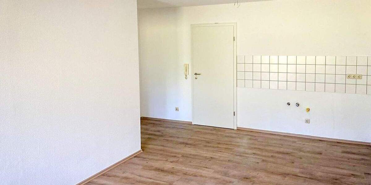 Etagenwohnung Gersdorf - 2 Zimmer, 44 m&sup2;, 260&euro; | Angebot:26694588