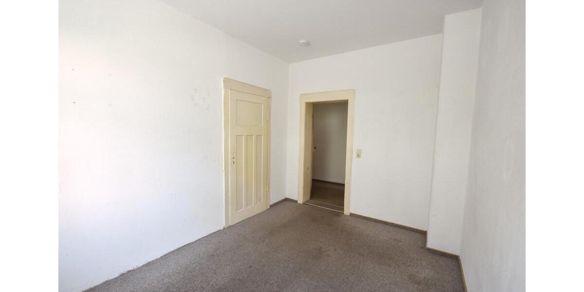 Etagenwohnung Zwickau Zwickau-Nord - 4 Zimmer, 103 m&sup2;, 300&euro; | Angebot:26578494