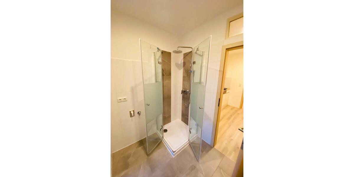 Etagenwohnung Schmölln - 2 Zimmer, 43 m&sup2;, 350&euro; | Angebot:25647948