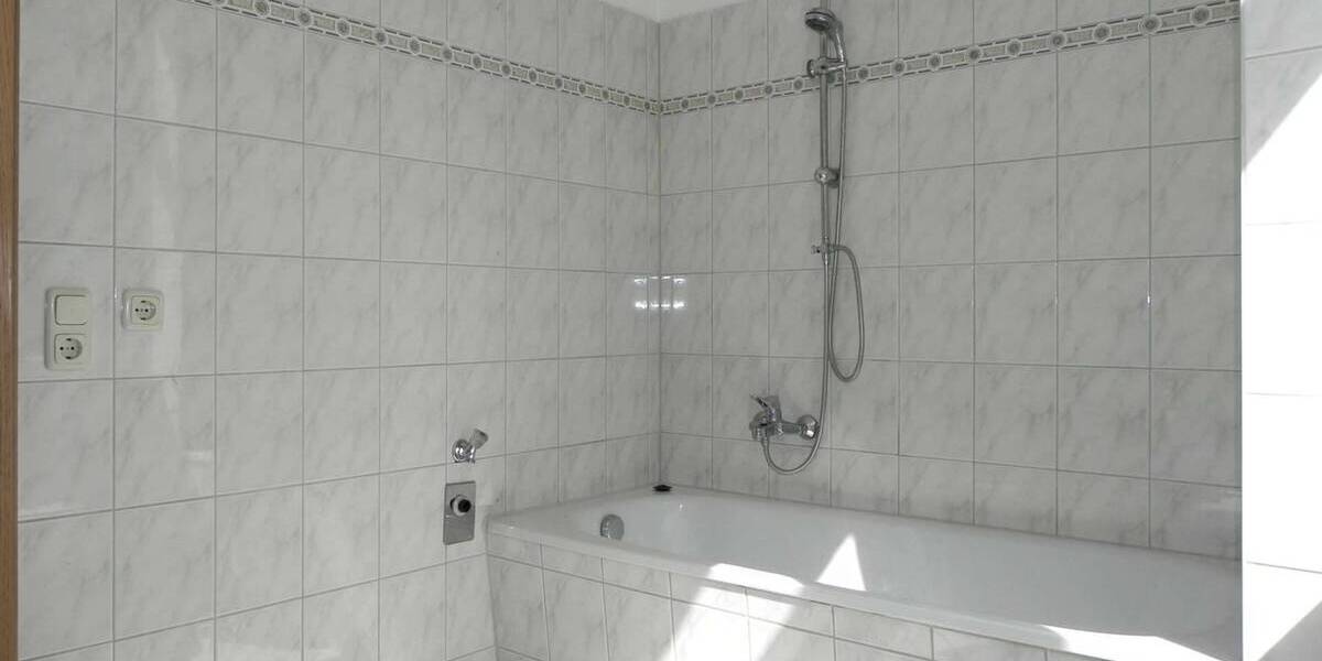 Etagenwohnung Greiz - 3 Zimmer, 73 m&sup2;, 59.000&euro; | Angebot:25729320