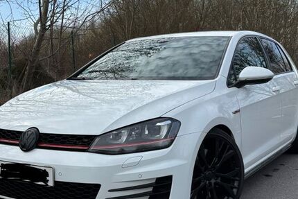 VW Golf 142.000 km 13.000 &euro; Aue Bad-Schlema 08280