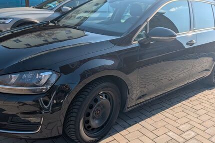 VW Golf 107.300 km 13.000 &euro; Lößnitz 08294