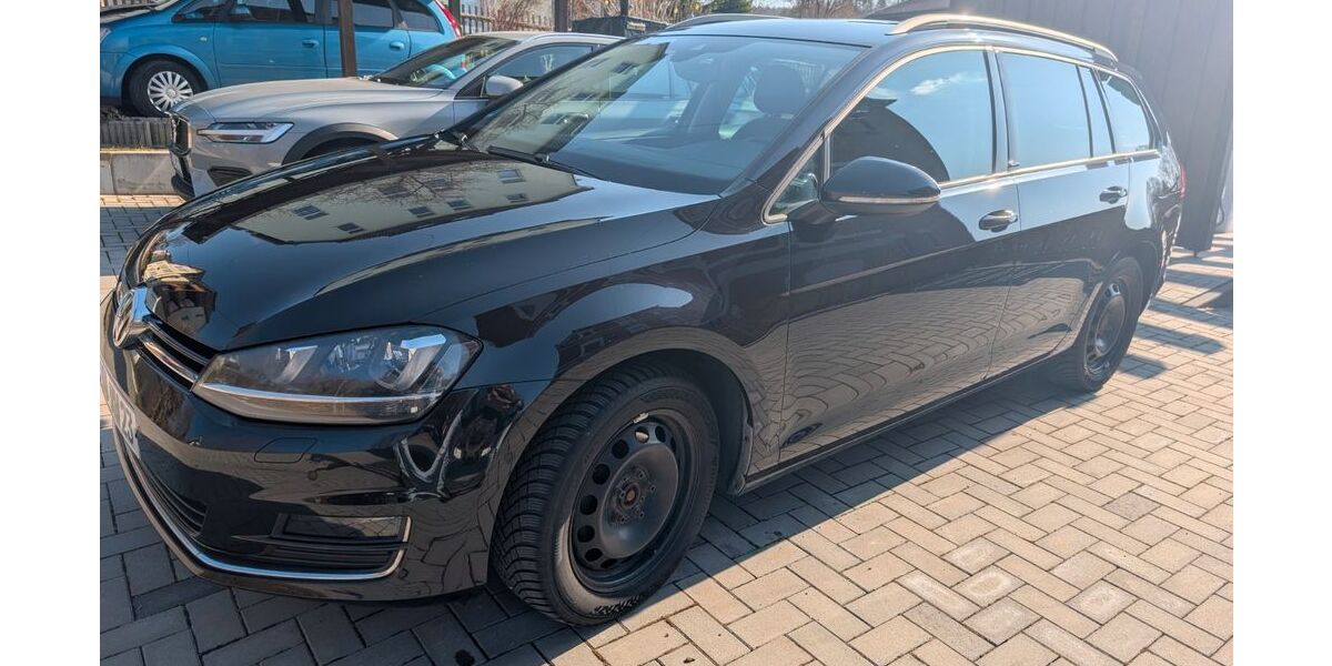 VW Golf 107.300 km 14.800 &euro; Lößnitz 08294