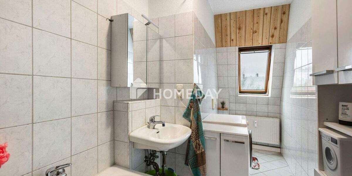 Etagenwohnung Zwickau Marienthal - 2 Zimmer, 49 m&sup2;, 42.000&euro; | Angebot:25677371