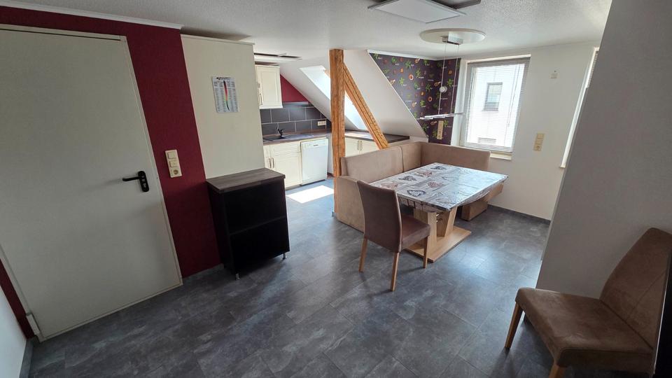 Reihenhaus Crimmitschau - 6 Zimmer, 103 m&sup2;, 70.000&euro; | Angebot:27266545