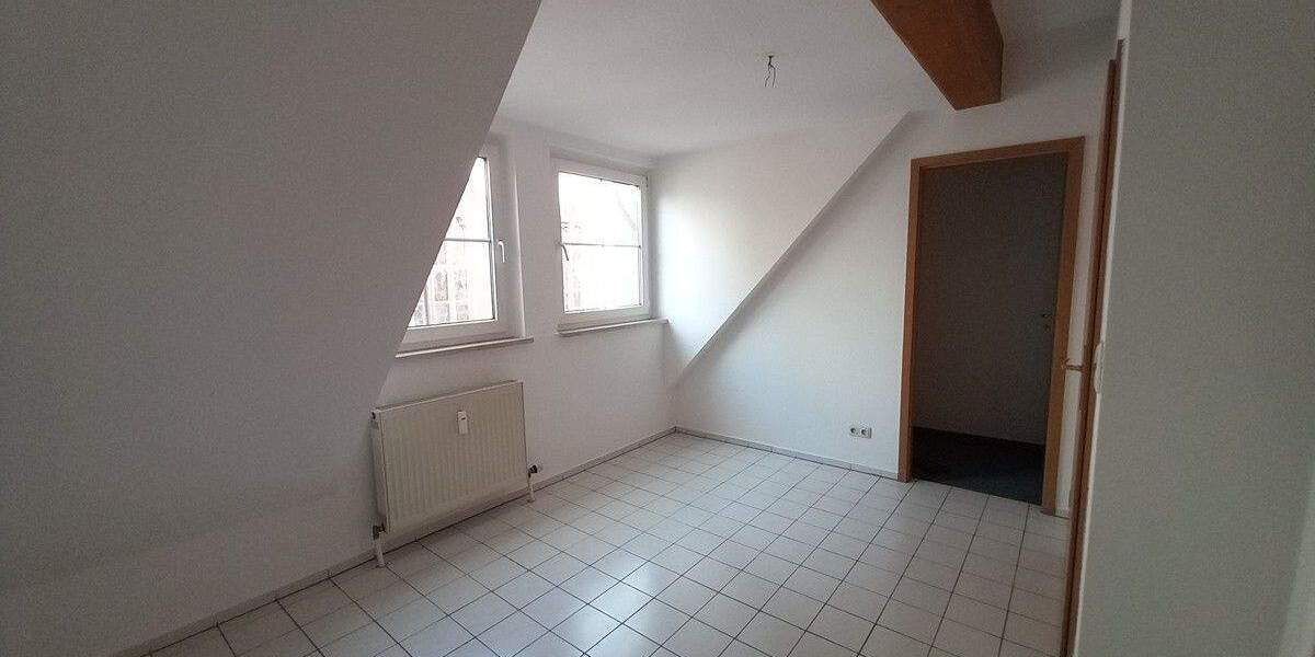 Etagenwohnung Crimmitschau - 3 Zimmer, 63 m&sup2;, 366&euro; | Angebot:26015298