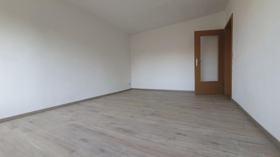 Etagenwohnung Oelsnitz (Erzgebirge) - 2 Zimmer, 62 m&sup2;, 345&euro; | Angebot:23910860