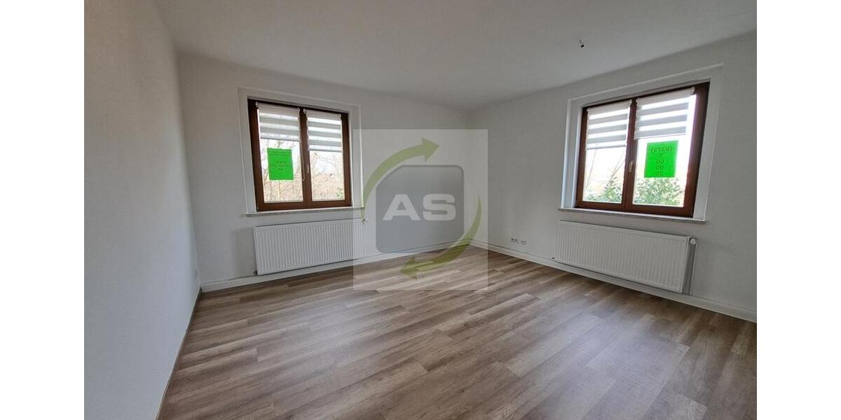 Erdgeschoßwohnung Werdau - 2 Zimmer, 60 m&sup2;, 350&euro; | Angebot:25916319
