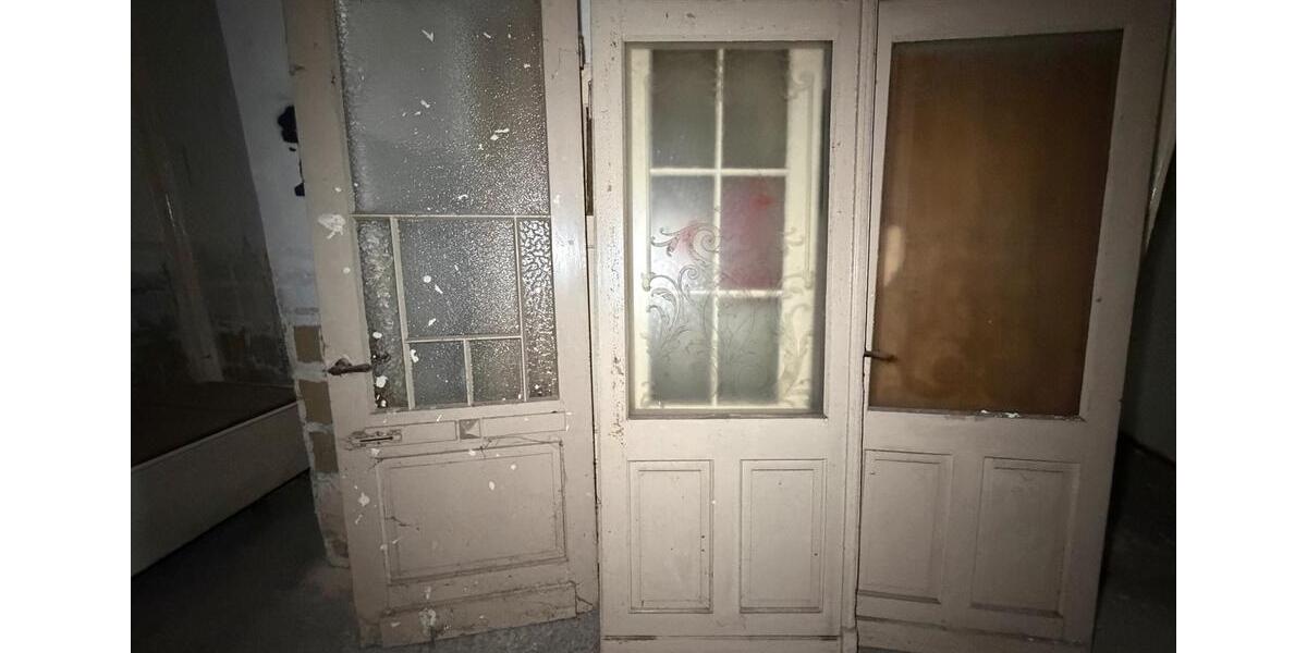 Mehrfamilienhaus, Wohnhaus Meerane - 11 Zimmer, 222 m&sup2;, 666&euro; | Angebot:25798672