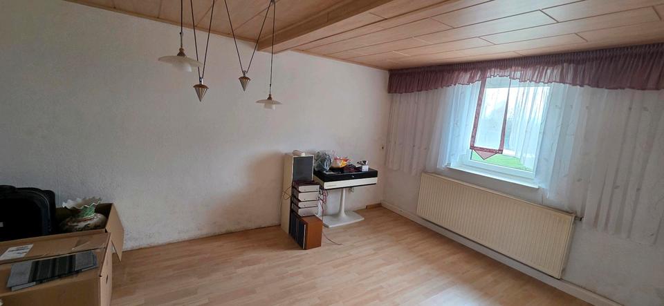Reihenhaus Werdau - 2 Zimmer, 60 m&sup2;, 84.000&euro; | Angebot:25256705