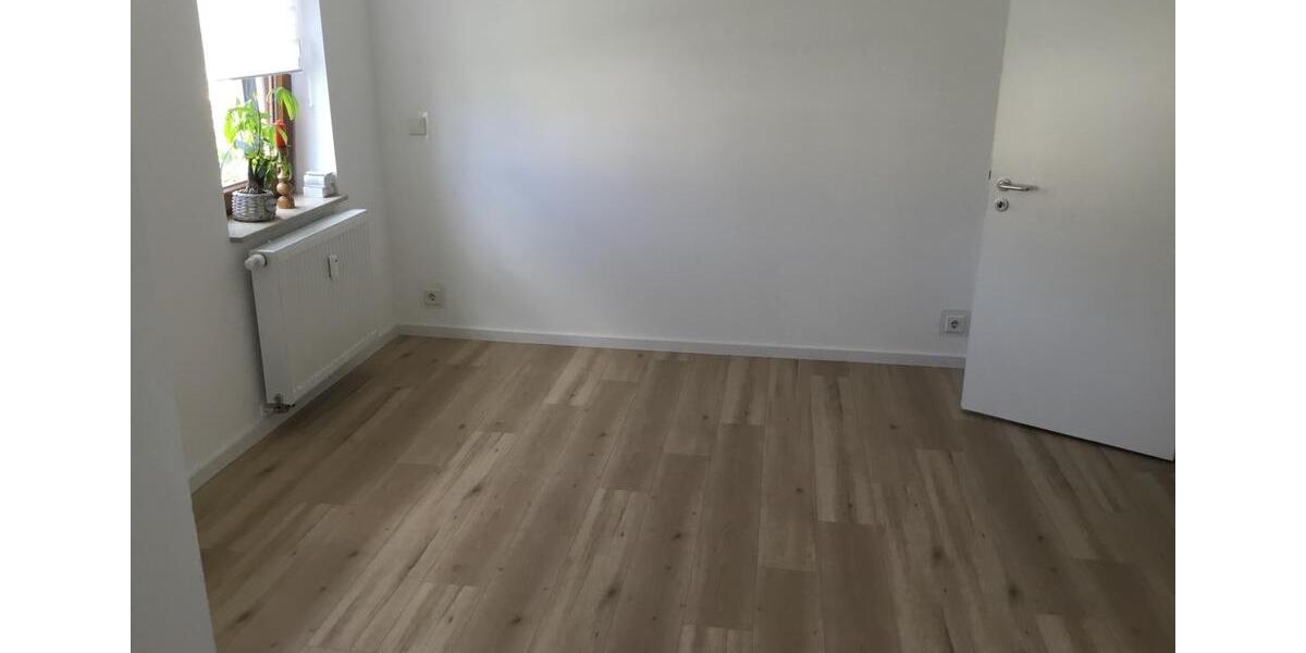 Dachgeschoßwohnung Zwickau Cainsdorf - 4 Zimmer, 53 m&sup2;, 510&euro; | Angebot:26629615
