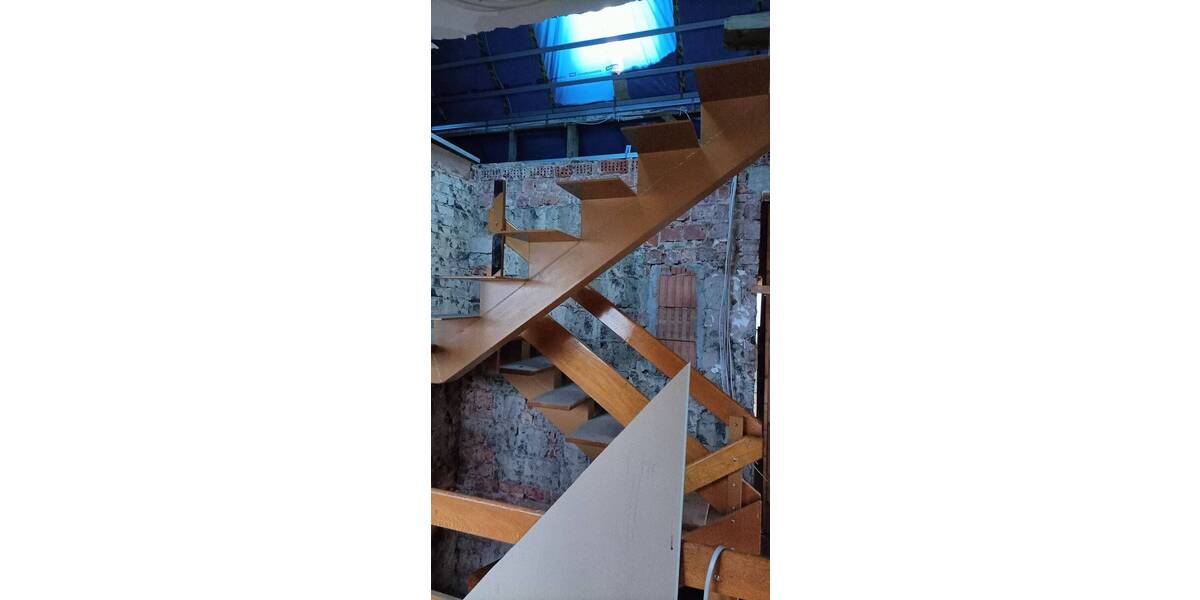 Einfamilienhaus Werdau - 6 Zimmer, 180 m&sup2;, 289.000&euro; | Angebot:25665862