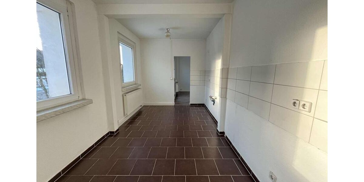 Etagenwohnung Reinsdorf - 6 Zimmer, 112 m&sup2;, 680&euro; | Angebot:24535095